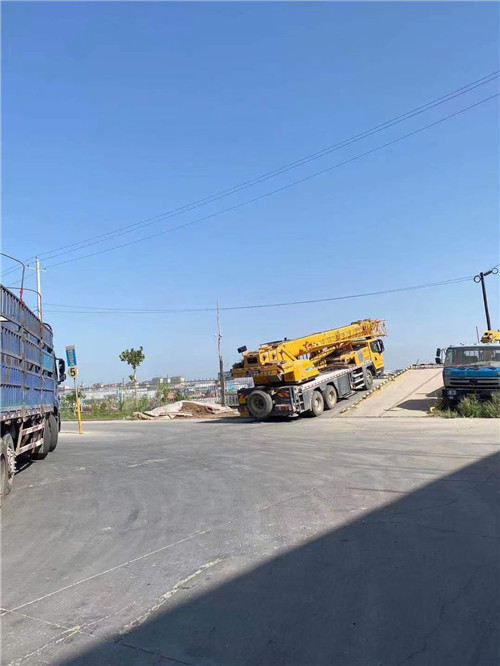 昭化区25吨吊车的租赁价格大概是多少？