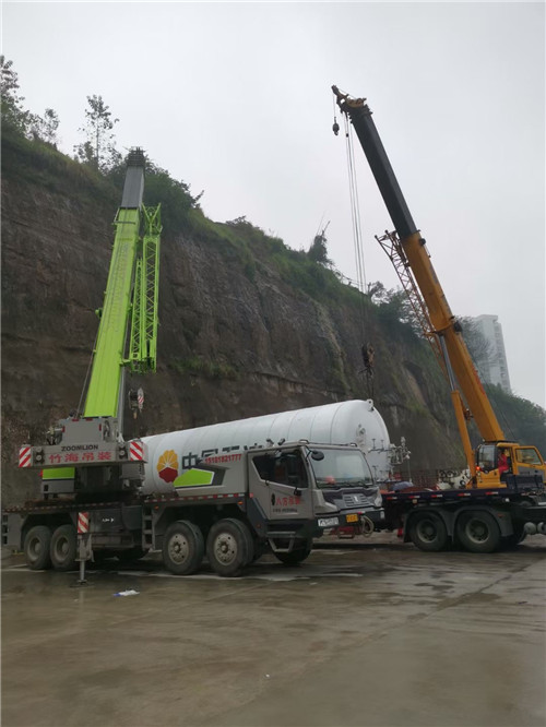 昭化区“不怕风雨冻”—— 吊车的 “恶劣环境适应” 技术